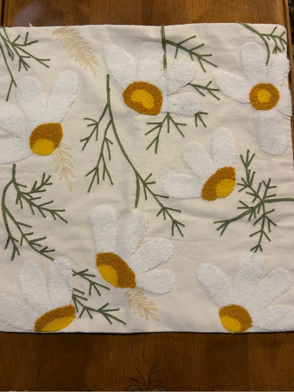 Boho Cottage Daisy Floral Summer Decorative Pillow Cover - Zip Closure